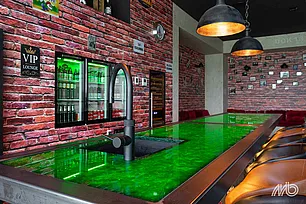 Bar Forest Green